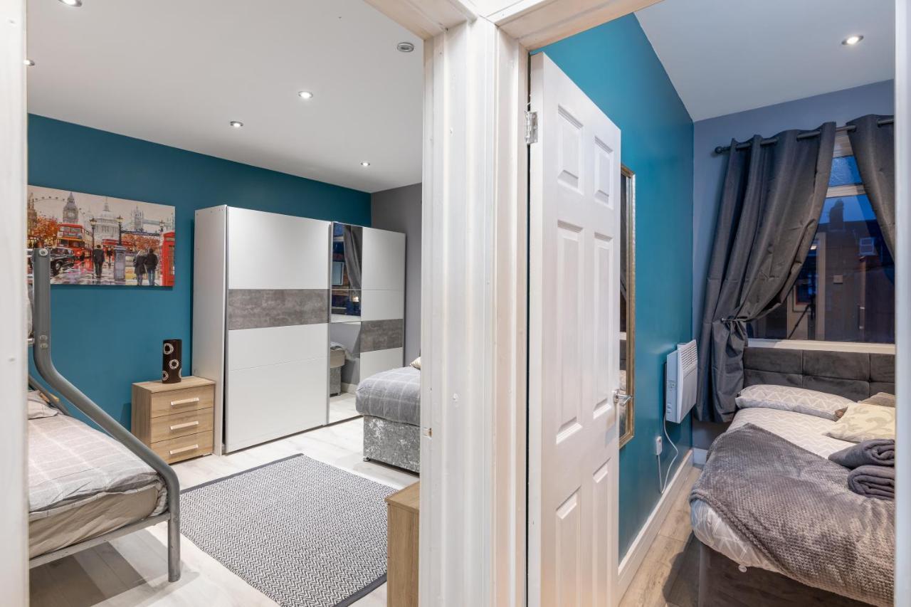 Central Roof Terrace Apartment Stockton-on-Tees Bagian luar foto
