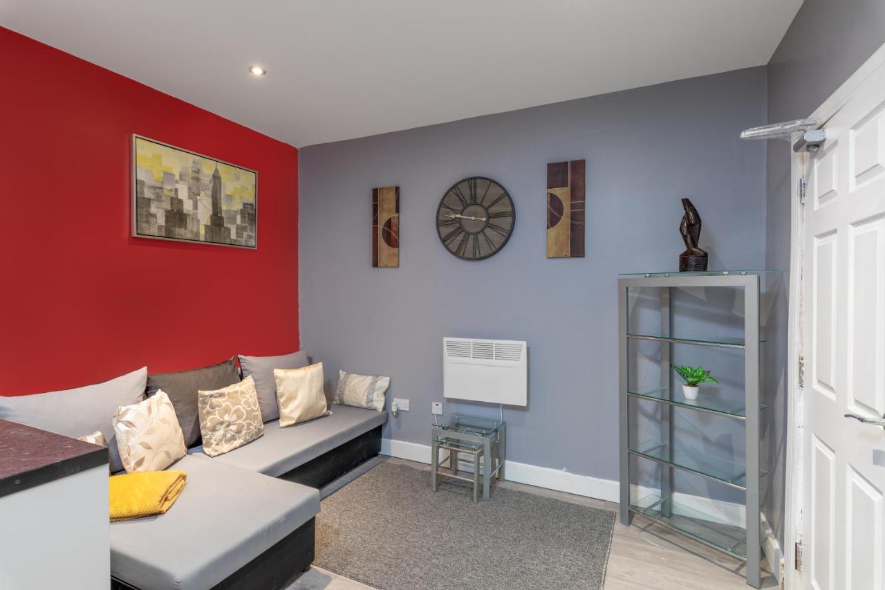 Central Roof Terrace Apartment Stockton-on-Tees Bagian luar foto